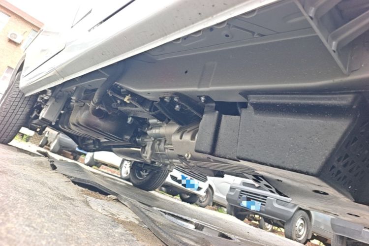 Used Wuling Zhiguang 2023 1.5L Practical Version 5/7 Seats Right Side Sill