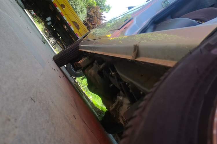 Used Wuling Zhiguang 2023 1.5L Practical Version 5/7 Seats Right Side Sill