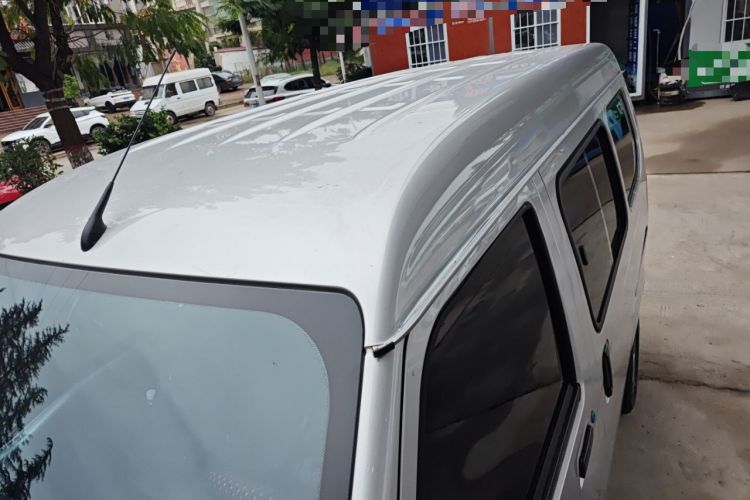 Used Wuling Zhiguang 2023 1.5L Practical Version 5/7 Seats Roof