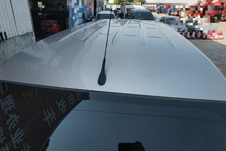 Used Wuling Zhiguang 2023 1.5L Practical Version 5/7 Seats Roof