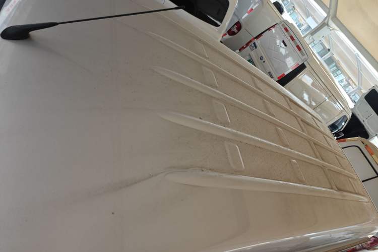 Used Wuling Zhiguang 2023 1.5L Practical Version 5/7 Seats Roof