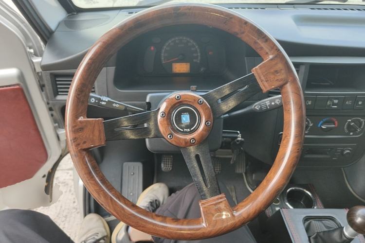 Used Wuling Zhiguang 2023 1.5L Practical Version 5/7 Seats Steering Wheel