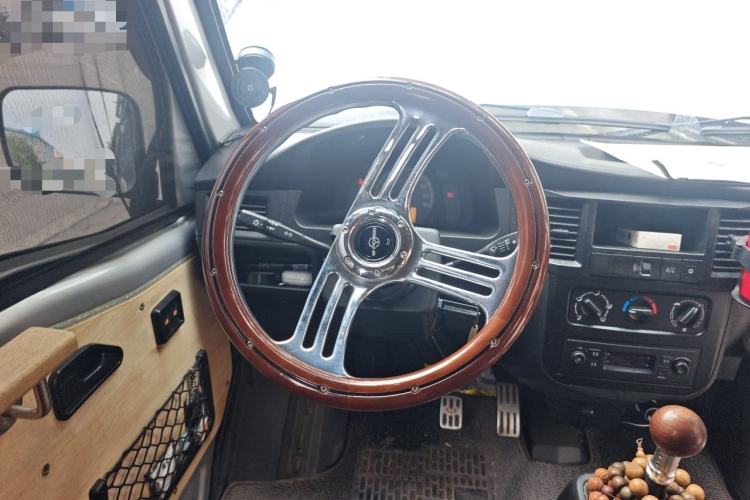 Used Wuling Zhiguang 2023 1.5L Practical Version 5/7 Seats Steering Wheel