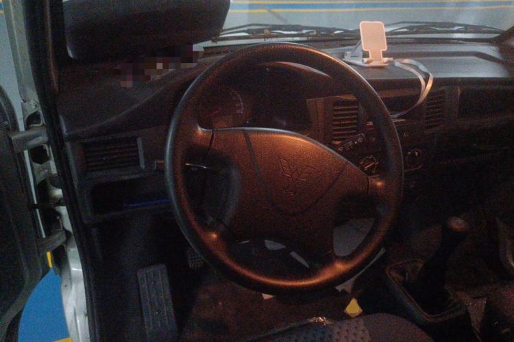 Used Wuling Zhiguang 2023 1.5L Utility Version with Enclosed Windows 2 Seats Steering Wheel