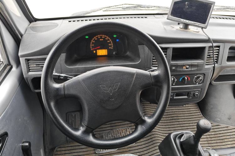 Used Wuling Zhiguang 2023 1.5L Utility Version with Enclosed Windows 2 Seats Steering Wheel
