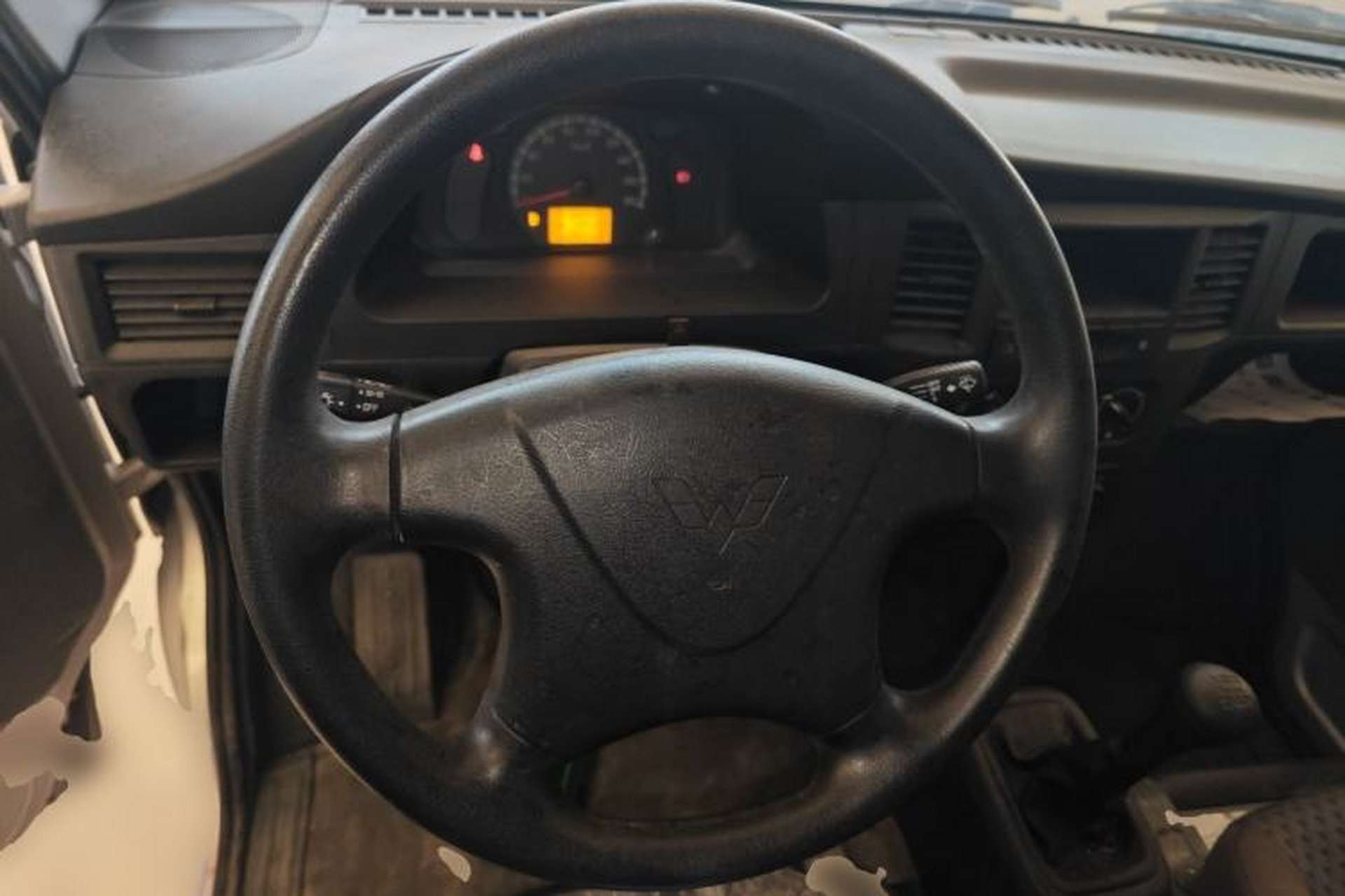 Used Wuling Zhiguang 2023 1.5L Practical Version 5/7 Seats Steering Wheel