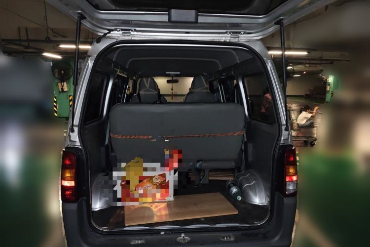 Used Wuling Zhiguang 2023 1.5L Practical Version 5/7 Seats Trunk