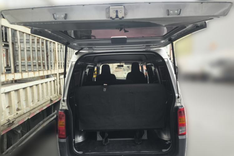 Used Wuling Zhiguang 2023 1.5L Practical Version 5/7 Seats Trunk