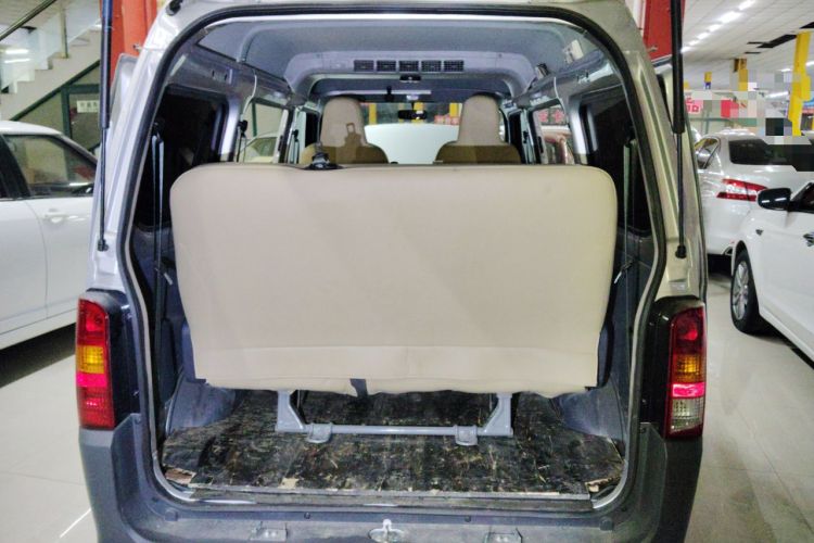 Used Wuling Zhiguang 2023 1.5L Practical Version 5/7 Seats Trunk