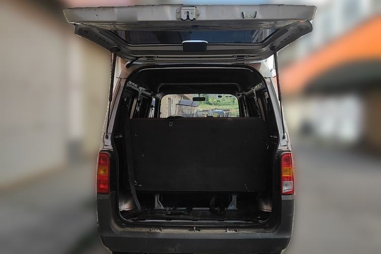 Used Wuling Zhiguang 2023 1.5L Practical Version 5/7 Seats Trunk