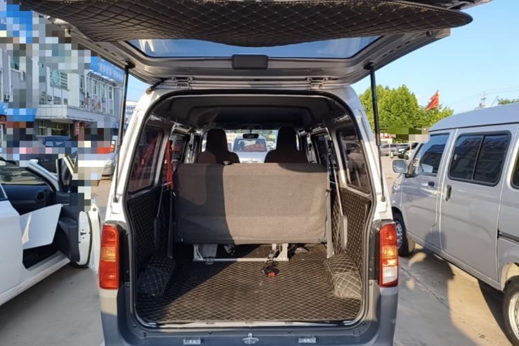 Used Wuling Zhiguang 2023 1.5L Practical Version 5/7 Seats Trunk