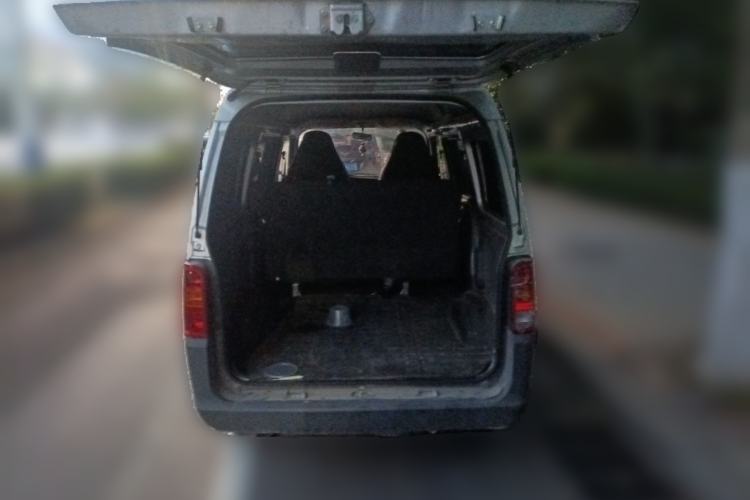 Used Wuling Zhiguang 2023 1.5L Practical Version 5/7 Seats Trunk