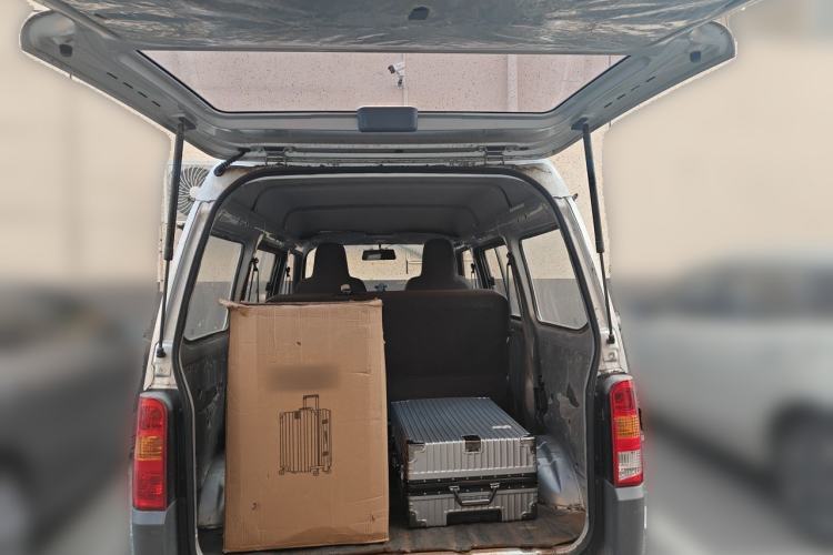 Used Wuling Zhiguang 2023 1.5L Practical Version 5/7 Seats Trunk