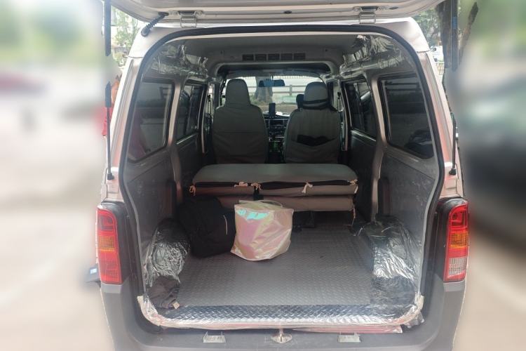 Used Wuling Zhiguang 2023 1.5L Practical Version 5/7 Seats Trunk