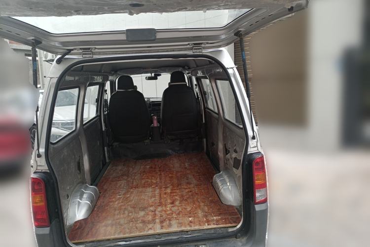 Used Wuling Zhiguang 2023 1.5L Practical Version 5/7 Seats Trunk