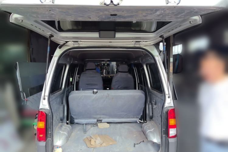 Used Wuling Zhiguang 2023 1.5L Practical Version 5/7 Seats Trunk