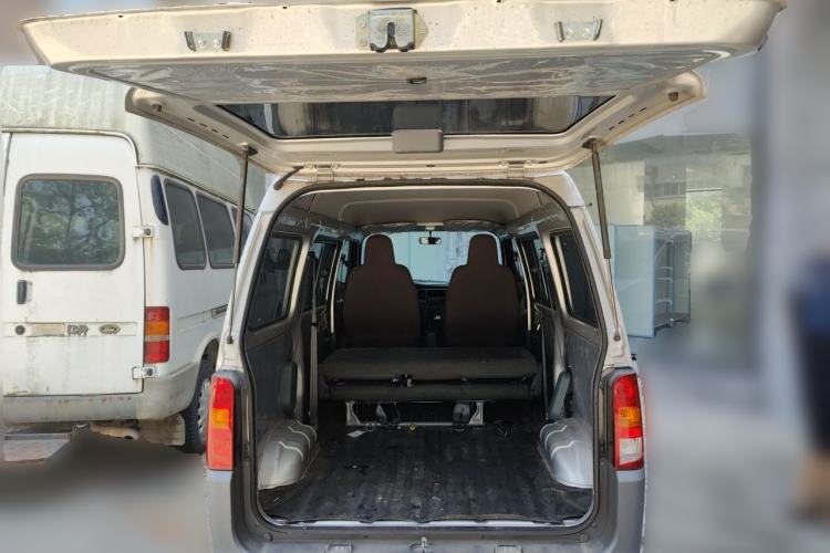 Used Wuling Zhiguang 2023 1.5L Practical Version 5/7 Seats Trunk