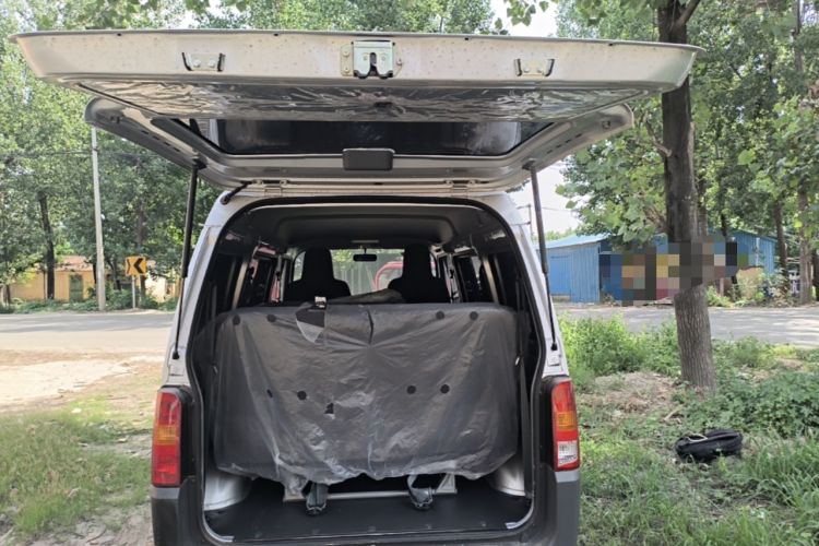Used Wuling Zhiguang 2023 1.5L Practical Version 5/7 Seats Trunk