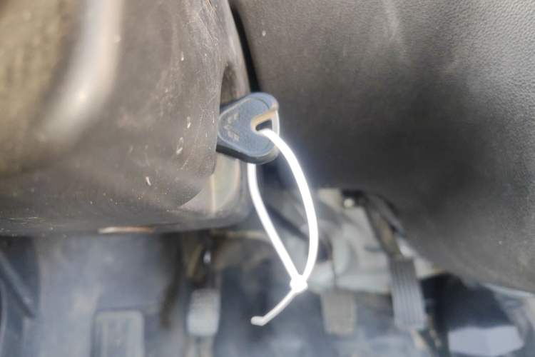 Used Wuling Zhiguang 2023 1.5L Practical Version 5/7 Seats Vehicle Key