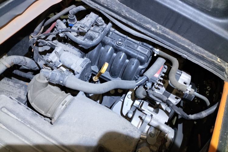 Used Wuling Zhiguang 2023 1.5L Practical Version 5/7 Seats Engine Bay