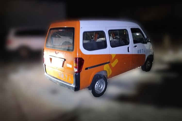 Used Wuling Zhiguang 2023 1.5L Practical Version 5/7 Seats Exterior 5