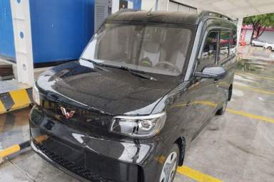 Used Wuling Zhiguang New Energy 2025 Model 305km Ambitious Edition