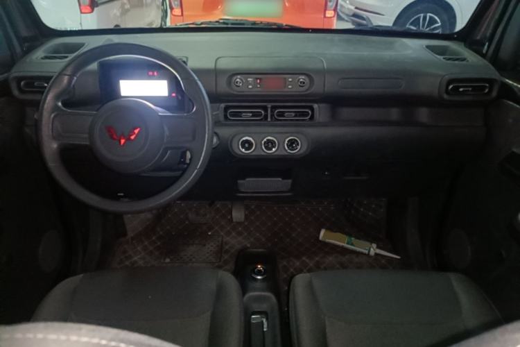 Used Wuling Zhiguang New Energy 2025 Comfort Model Center Console