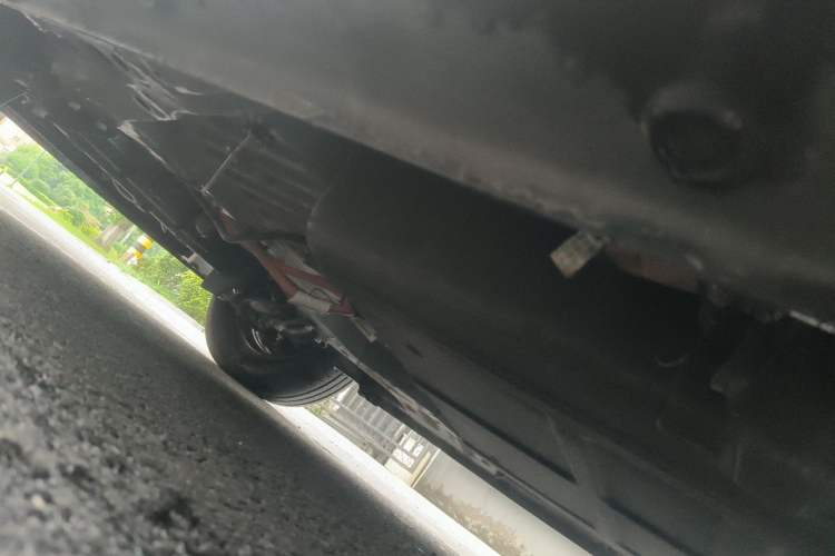Used Wuling Zhiguang New Energy 2025 Model 305km Ambitious Edition Chassis Front Left