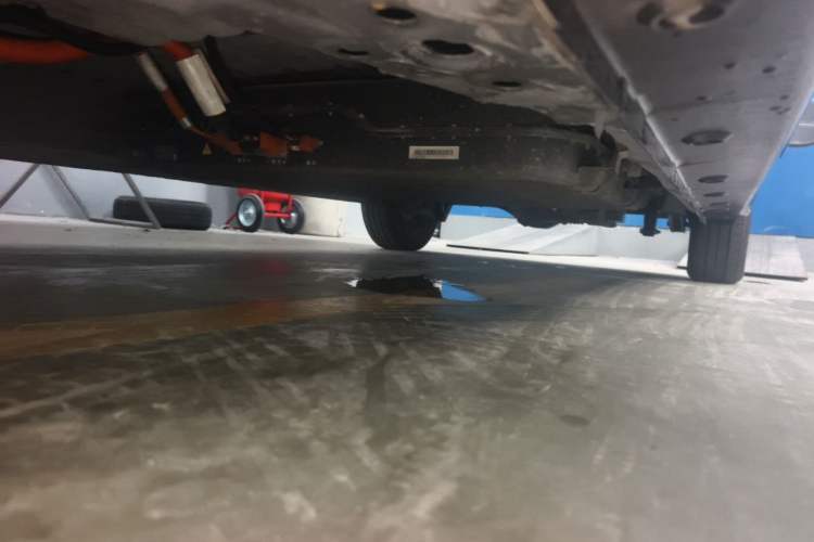 Used Wuling Zhiguang New Energy 2025 Standard Model Chassis Front Left