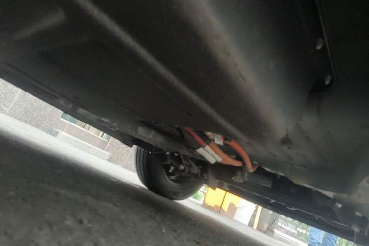 Used Wuling Zhiguang New Energy 2025 Model 305km Ambitious Edition Chassis Front Right