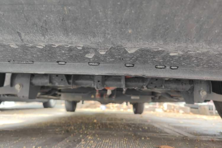 Used Wuling Zhiguang New Energy 2025 Comfort Model Chassis Front