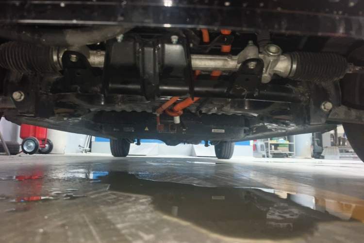 Used Wuling Zhiguang New Energy 2025 Standard Model Chassis Front