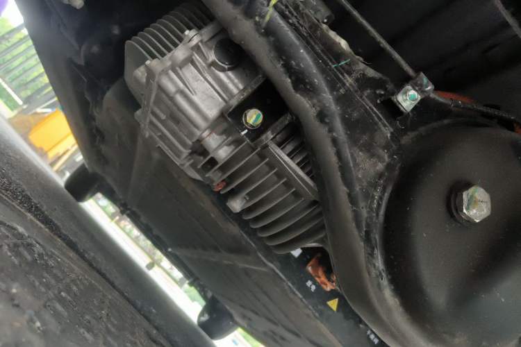 Used Wuling Zhiguang New Energy 2025 Model 305km Ambitious Edition Chassis Rear