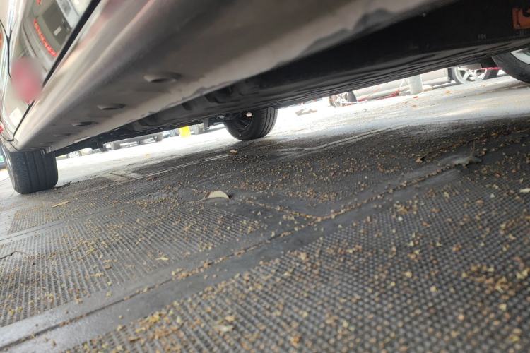 Used Wuling Zhiguang New Energy 2025 Comfort Model Chassis Rear Left