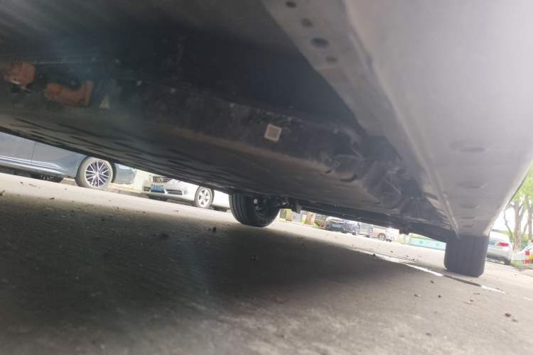 Used Wuling Zhiguang New Energy 2025 Standard Model Chassis Rear Right