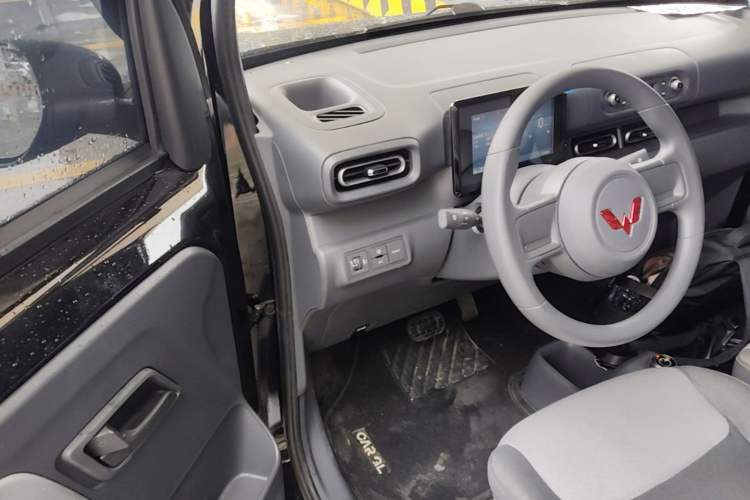 Used Wuling Zhiguang New Energy 2025 Model 305km Ambitious Edition Driver Seat