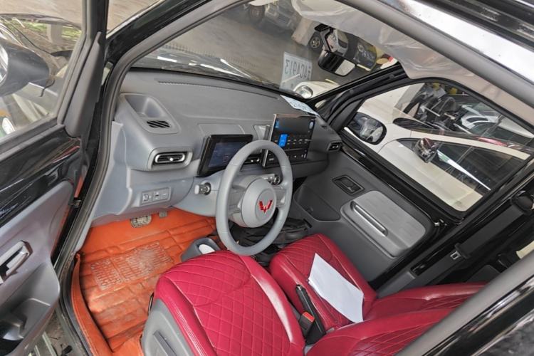Used Wuling Zhiguang New Energy 2025 Model 305km Ambitious Edition Driver Seat