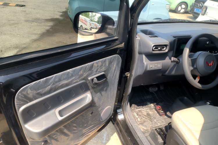 Used Wuling Zhiguang New Energy 2025 Standard Model Driver Seat