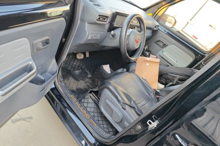 Used Wuling Zhiguang New Energy 2025 Model 305km Ambitious Edition Driver Seat