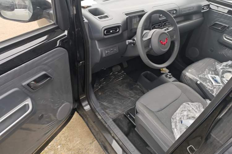 Used Wuling Zhiguang New Energy 2025 Comfort Model Driver Seat