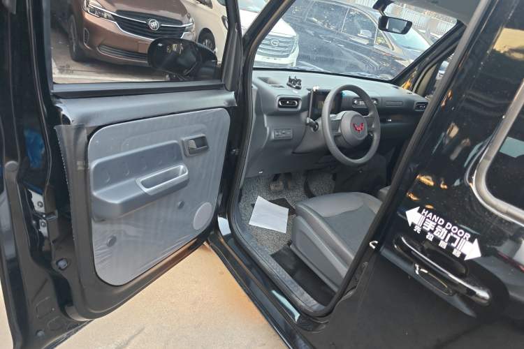 Used Wuling Zhiguang New Energy 2025 Comfort Model Driver Seat