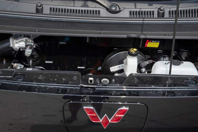 Used Wuling Zhiguang New Energy 2025 Comfort Model Engine Bay