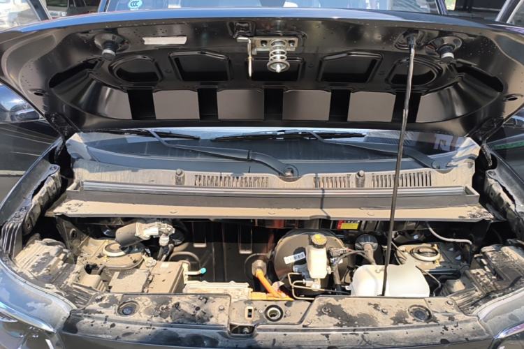 Used Wuling Zhiguang New Energy 2025 Model 305km Ambitious Edition Engine Bay