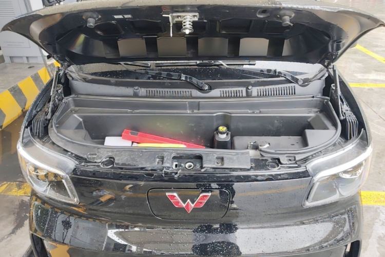 Used Wuling Zhiguang New Energy 2025 Model 305km Ambitious Edition Engine Bay