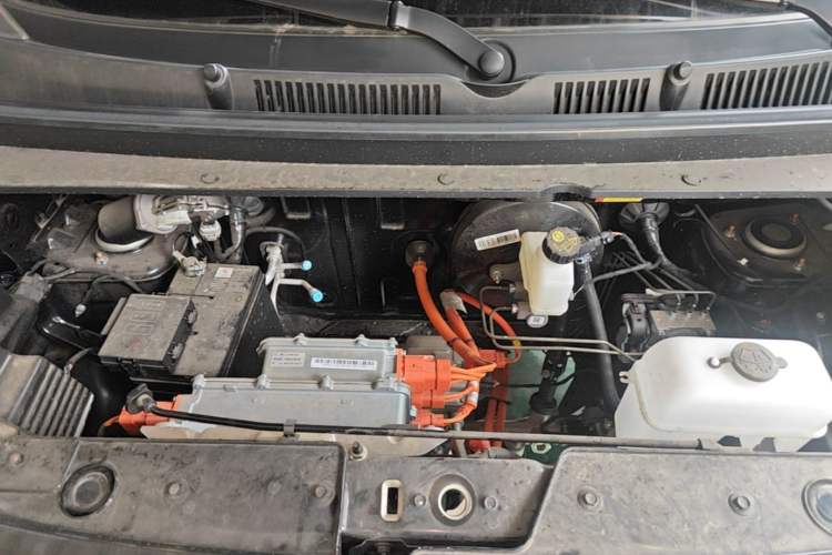 Used Wuling Zhiguang New Energy 2025 Model 305km Ambitious Edition Engine Bay