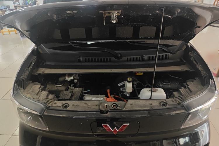 Used Wuling Zhiguang New Energy 2025 Comfort Model Engine Bay
