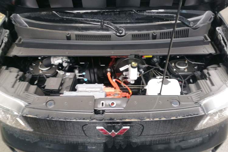 Used Wuling Zhiguang New Energy 2025 Model 305km Ambitious Edition Engine Bay