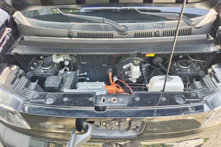 Used Wuling Zhiguang New Energy 2025 Comfort Model Engine Bay
