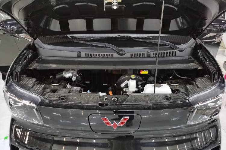 Used Wuling Zhiguang New Energy 2025 Comfort Model Engine Bay