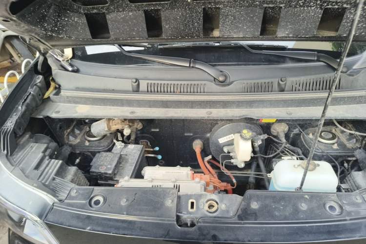 Used Wuling Zhiguang New Energy 2025 Standard Model Engine Bay